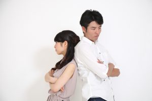 夫婦喧嘩の仲直り方法！知っておきたい「無視する心理」と「喧嘩の原因」への対策