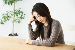 人間不信に陥ったときの症状と克服方法 － 人が信じられない原因