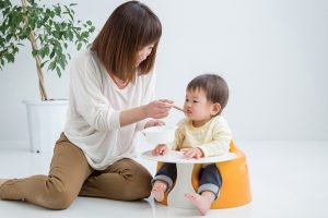 赤ちゃんの離乳食の進め方とスケジュール