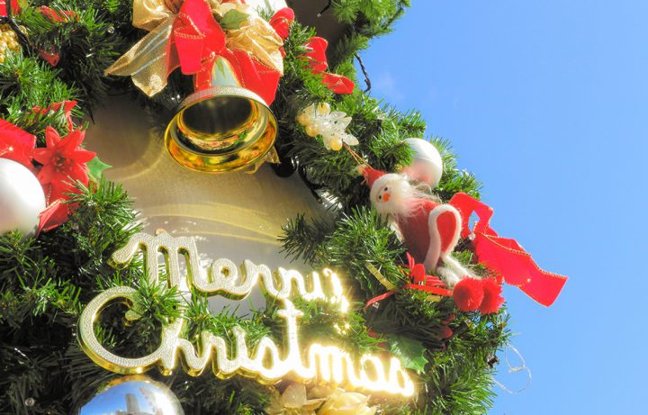 クリスマスの意味や起源とは？ツリーやケーキ、プレゼントの由来などを解説