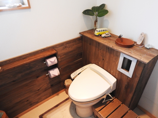 トイレの収納アイデアを紹介 収納スペースの少ないトイレでもすっきり収納 For Your Life