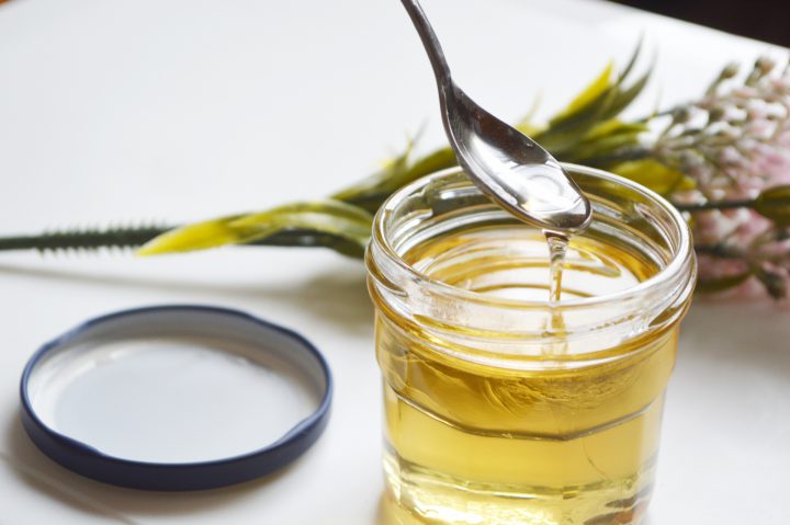 スズメバチの生態と食性 ミツバチとは何が違うのか For Your Life