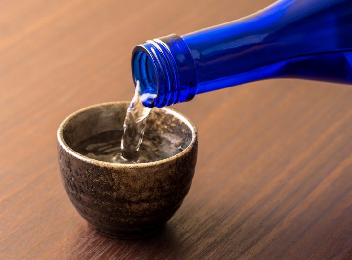 日本酒の種類をまとめて紹介！歴史や起源、杉玉の意味は？