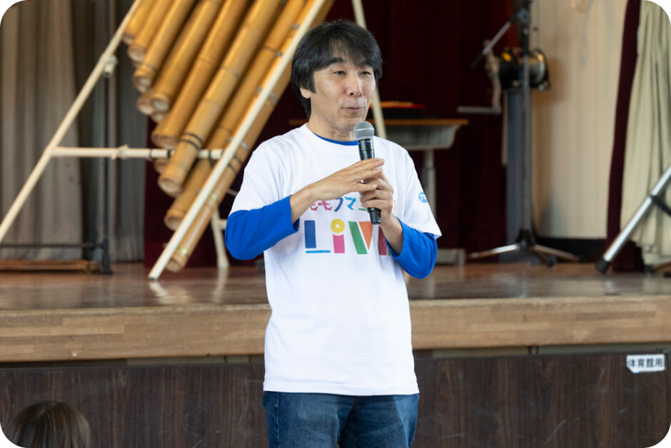 ビニールドーム工作の先生：塩川岳さん